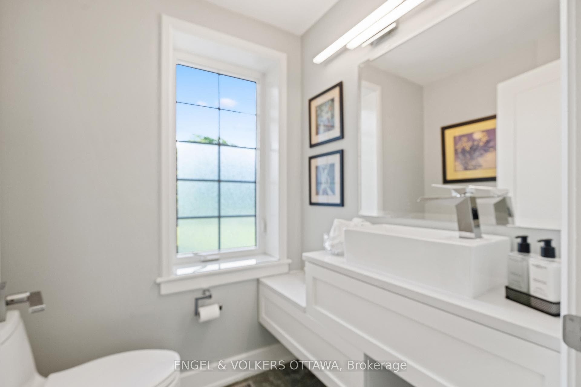 1562 Lakeshore Drive photo 20