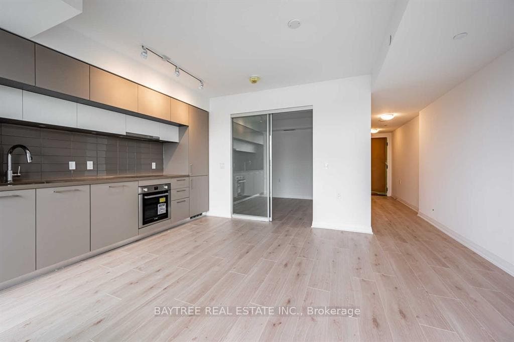 99 Foxbar Road Unit 1606 photo 3