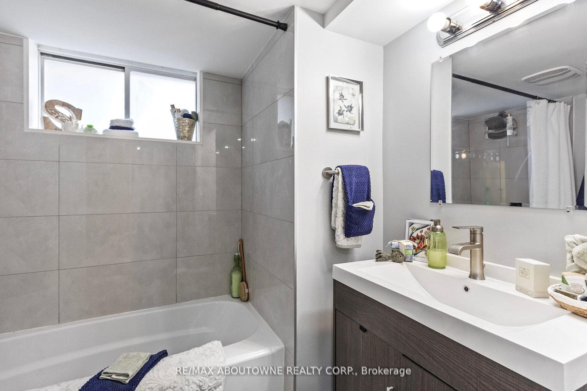136 Brantdale Avenue photo 35