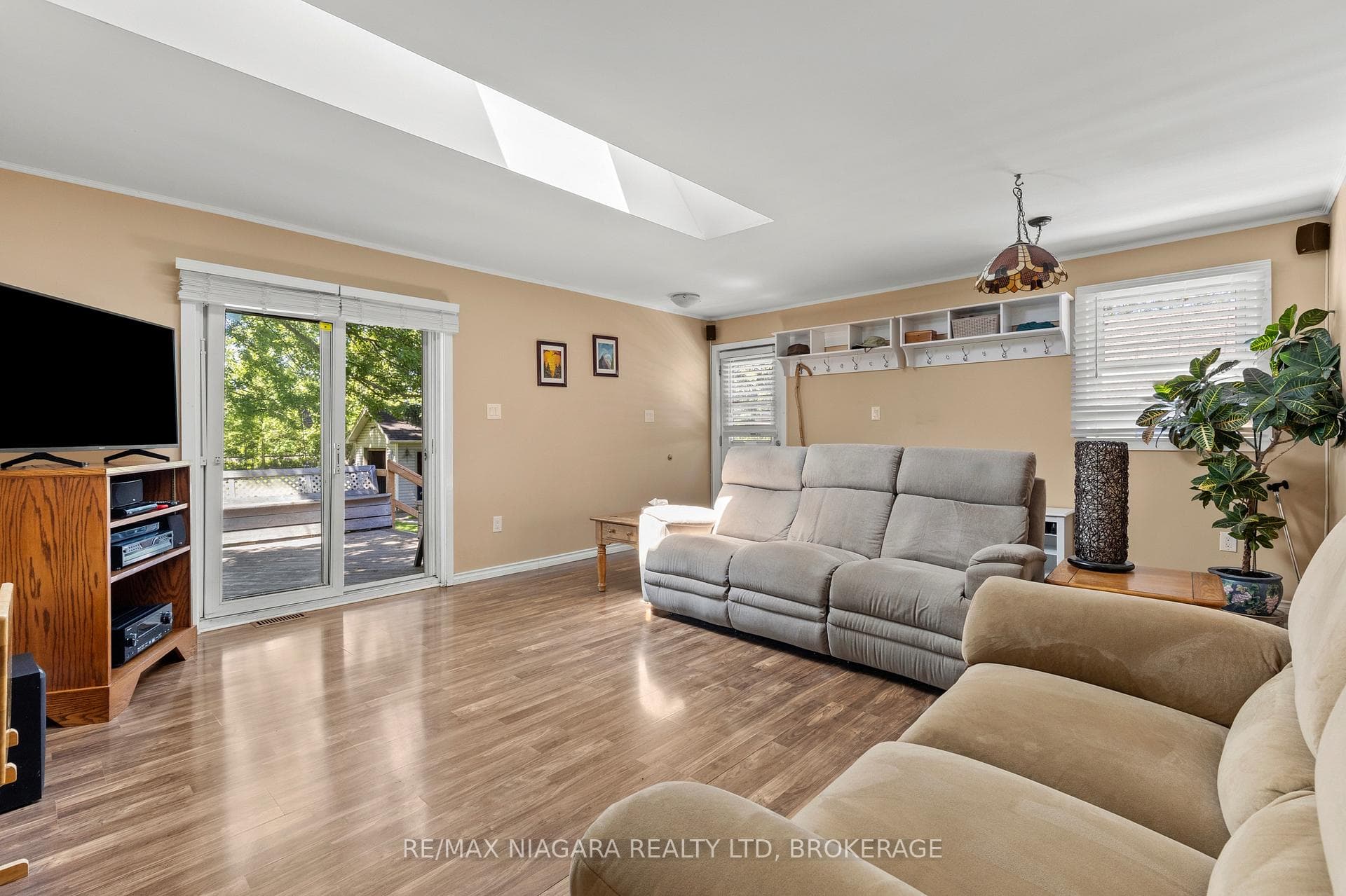 7931 Watson Street photo 12