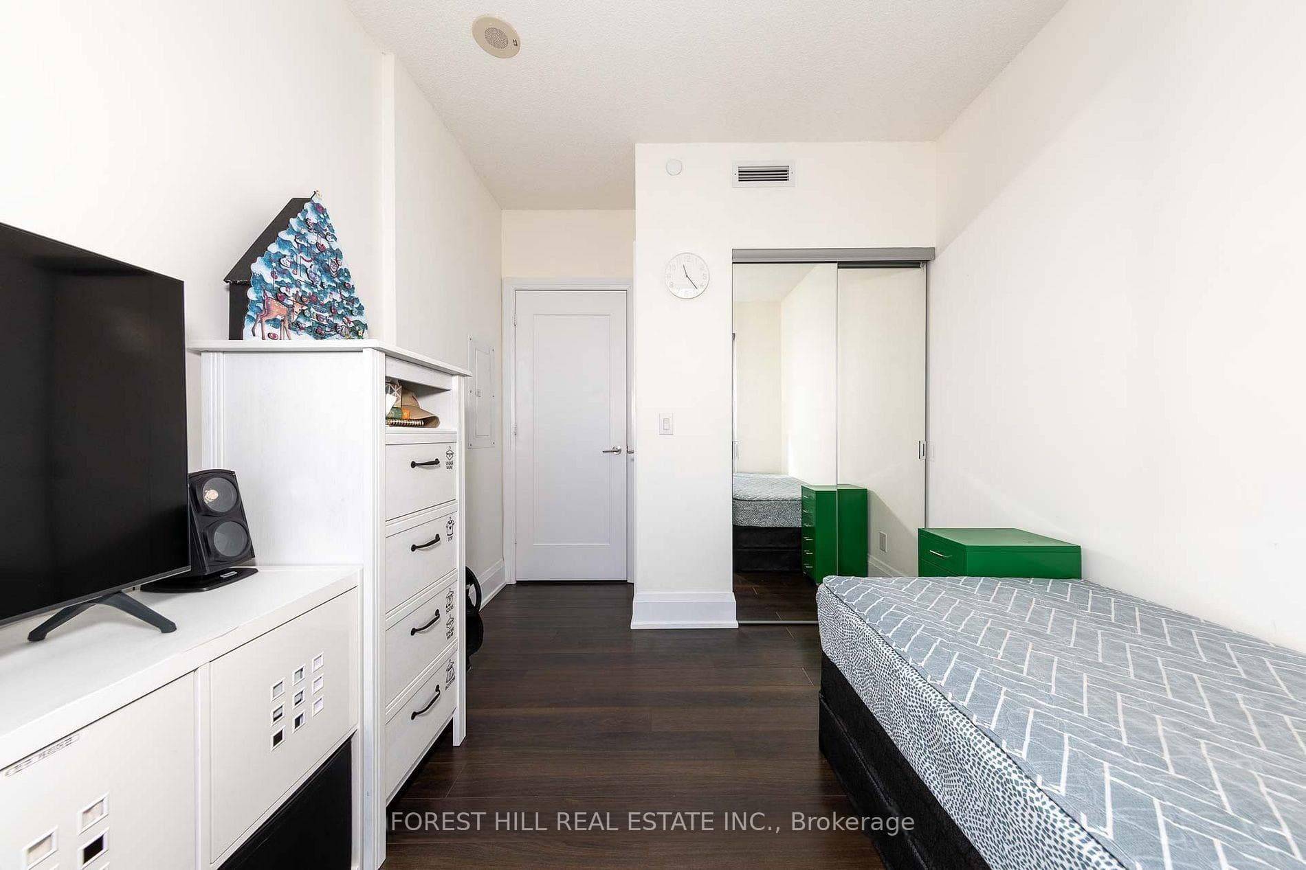 120 Harrison Garden Boulevard Unit 1306 photo 14