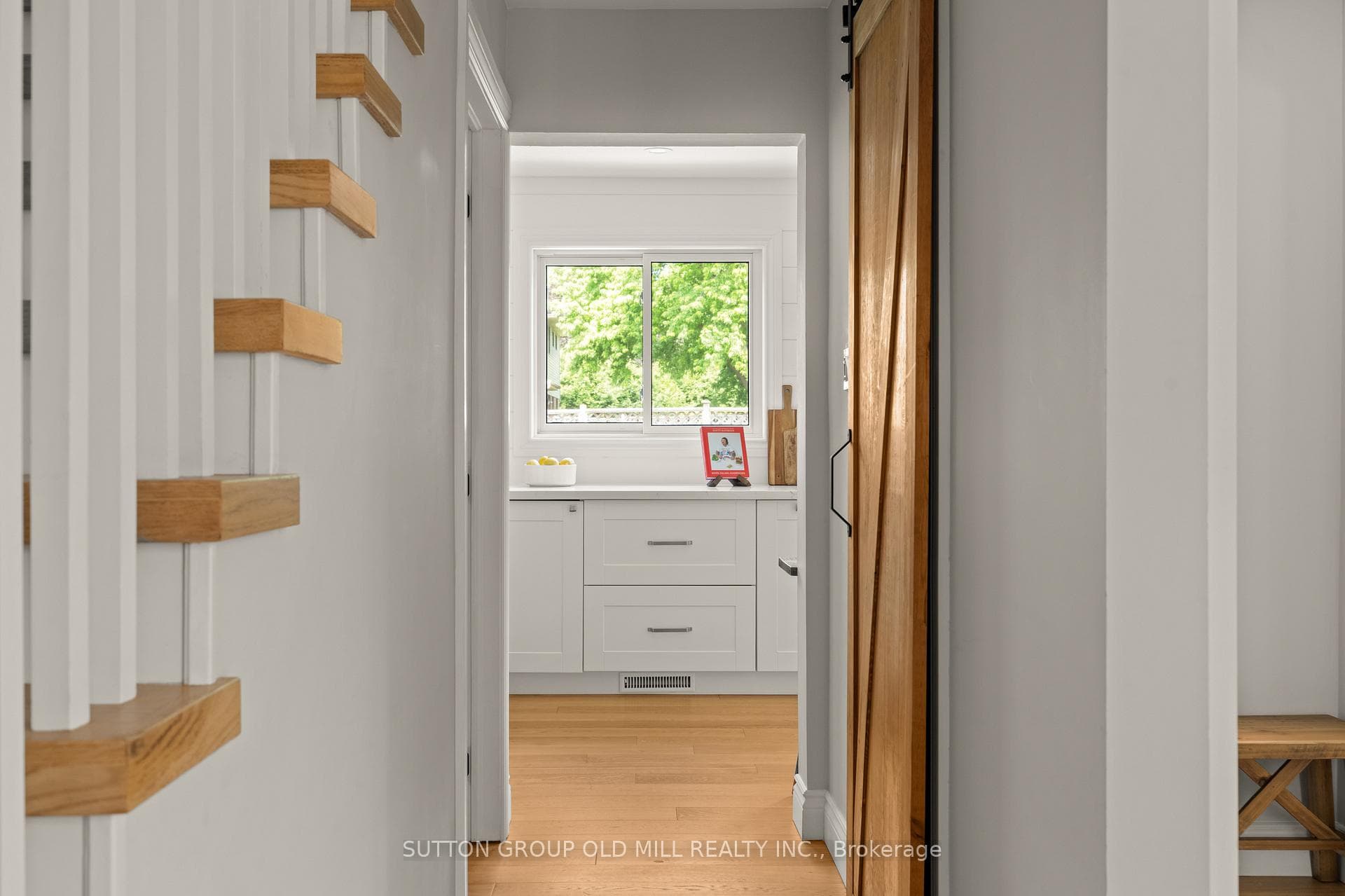 262 Chalmers Street photo 11