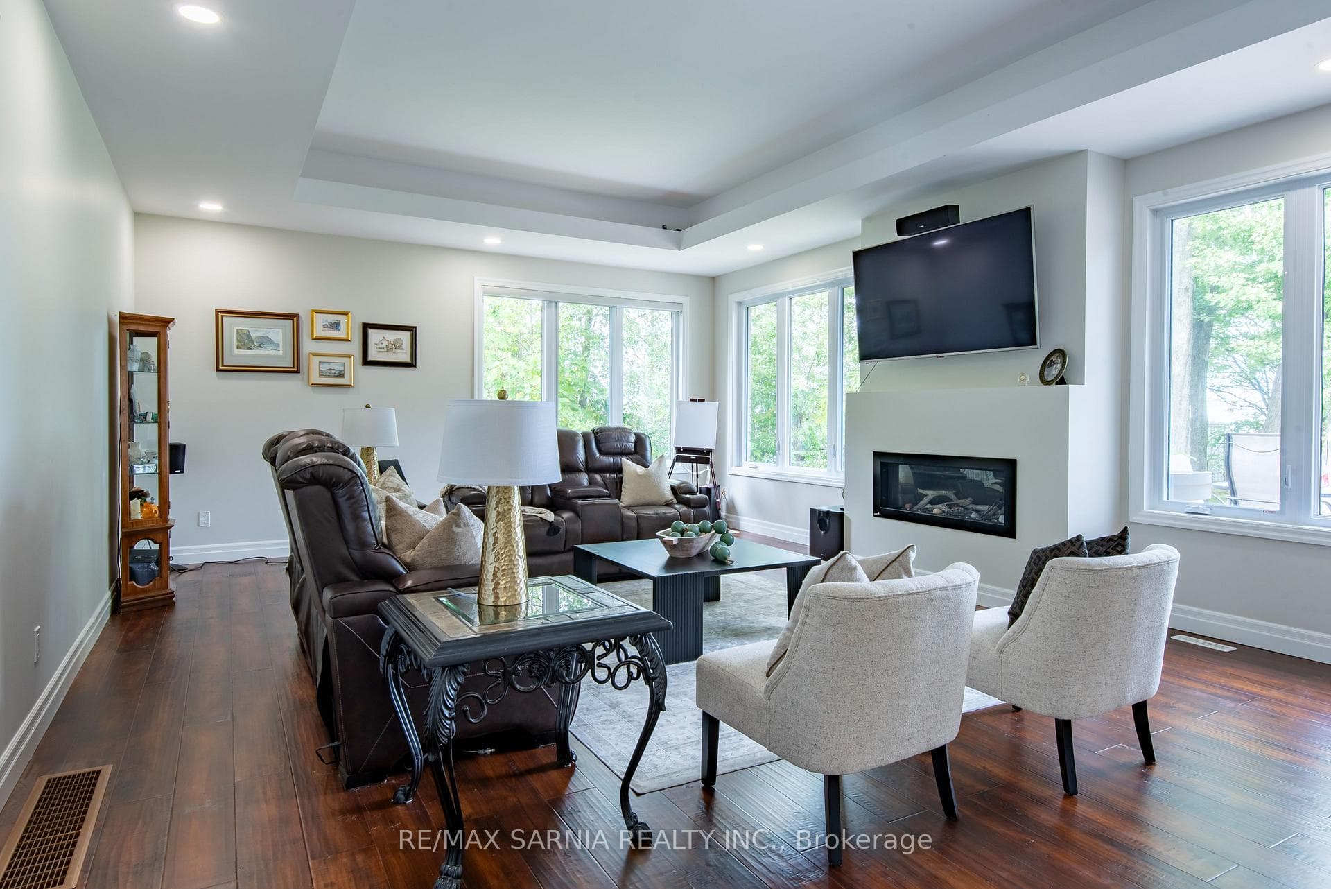 3394 Schram Drive photo 24