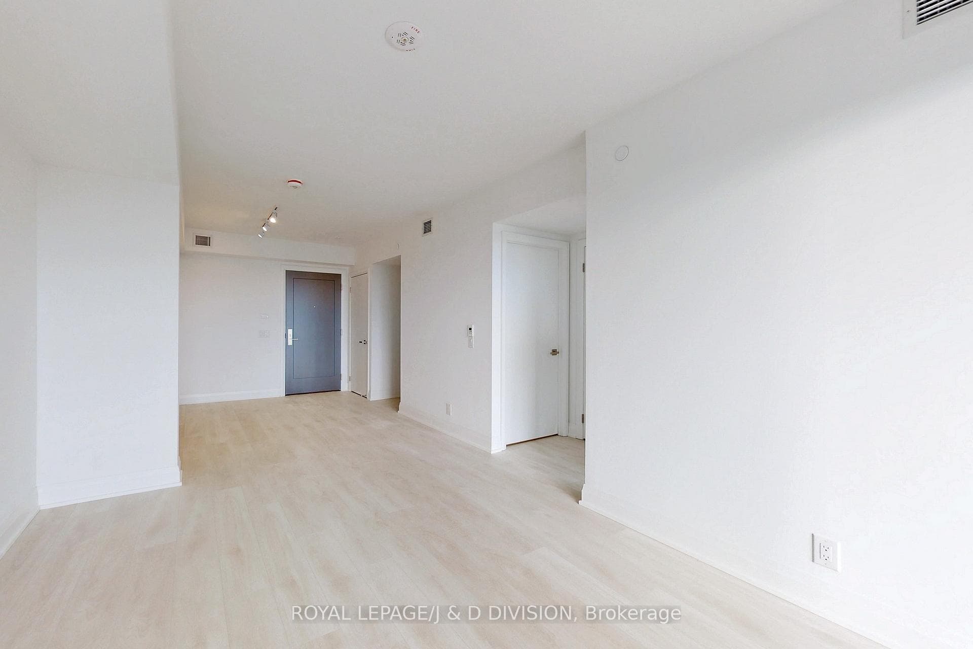 33 Frederick Todd Way Unit 510 photo 8