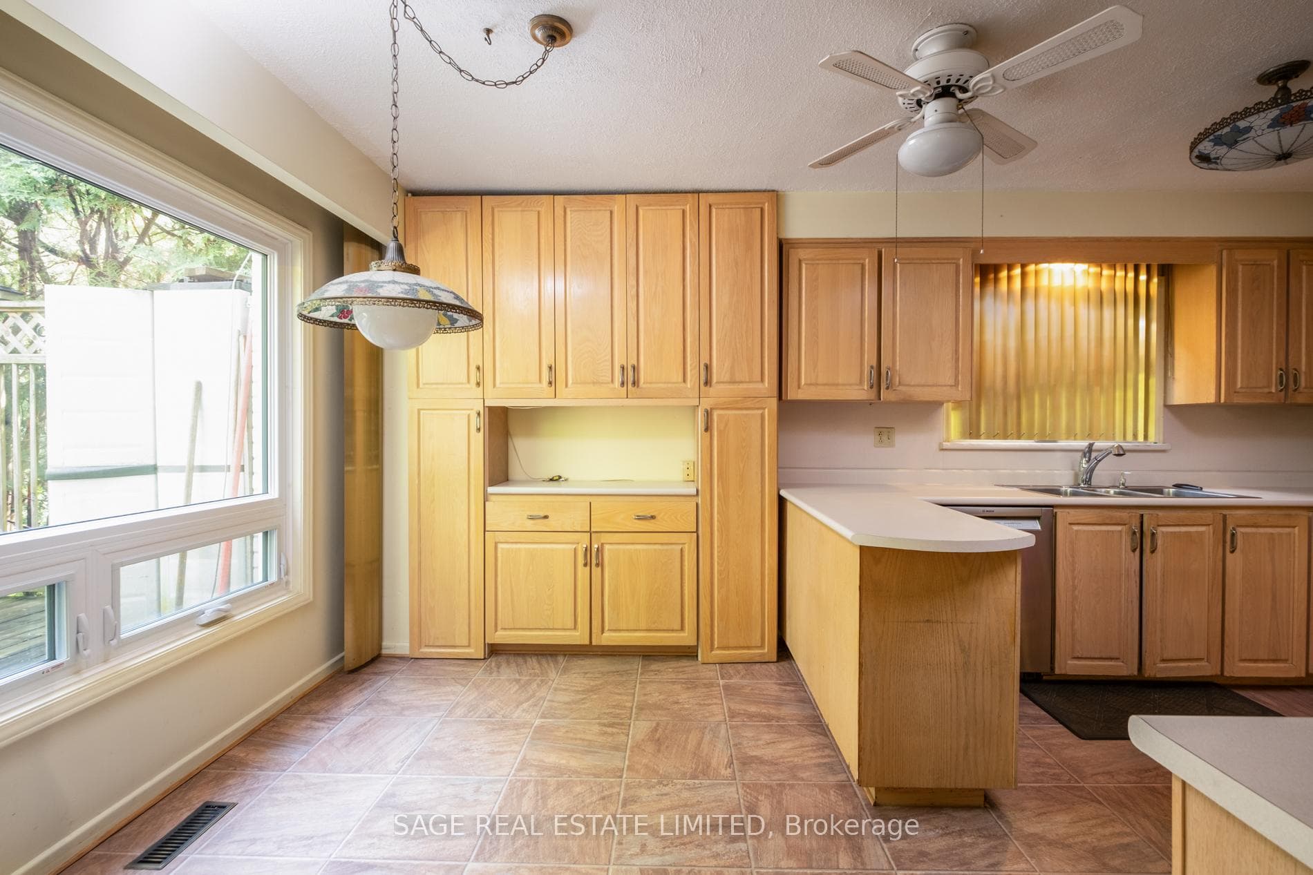 234 York Mills Road photo 13