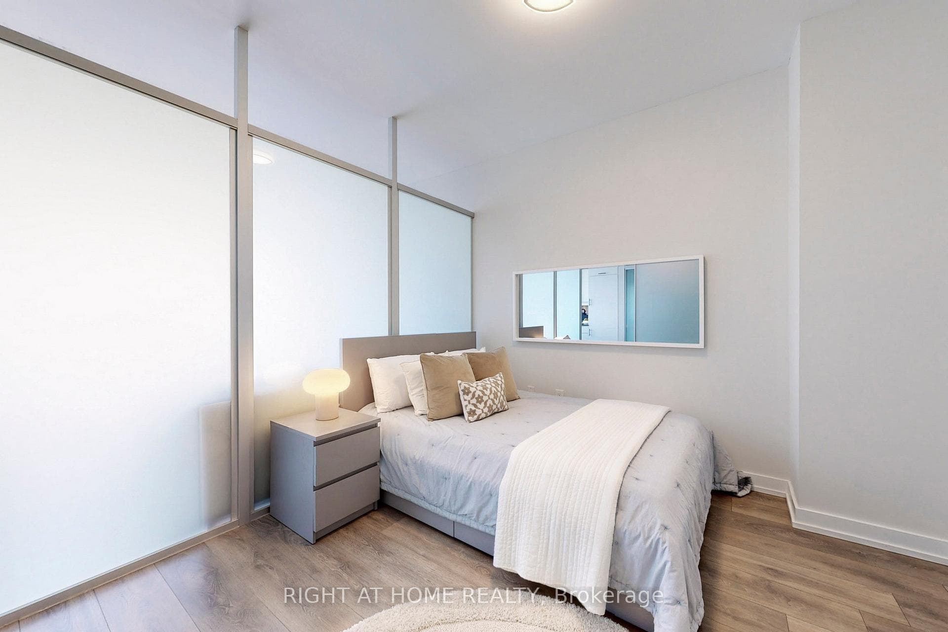 426 University Avenue Unit 3501 photo 17