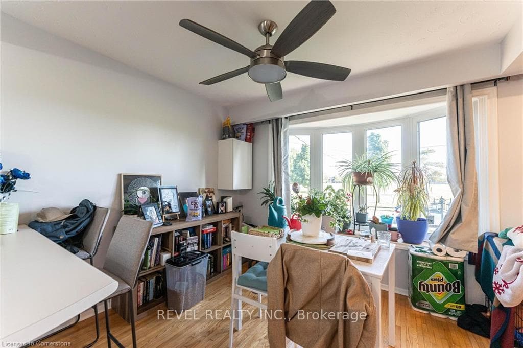 198 Berko Avenue photo 12