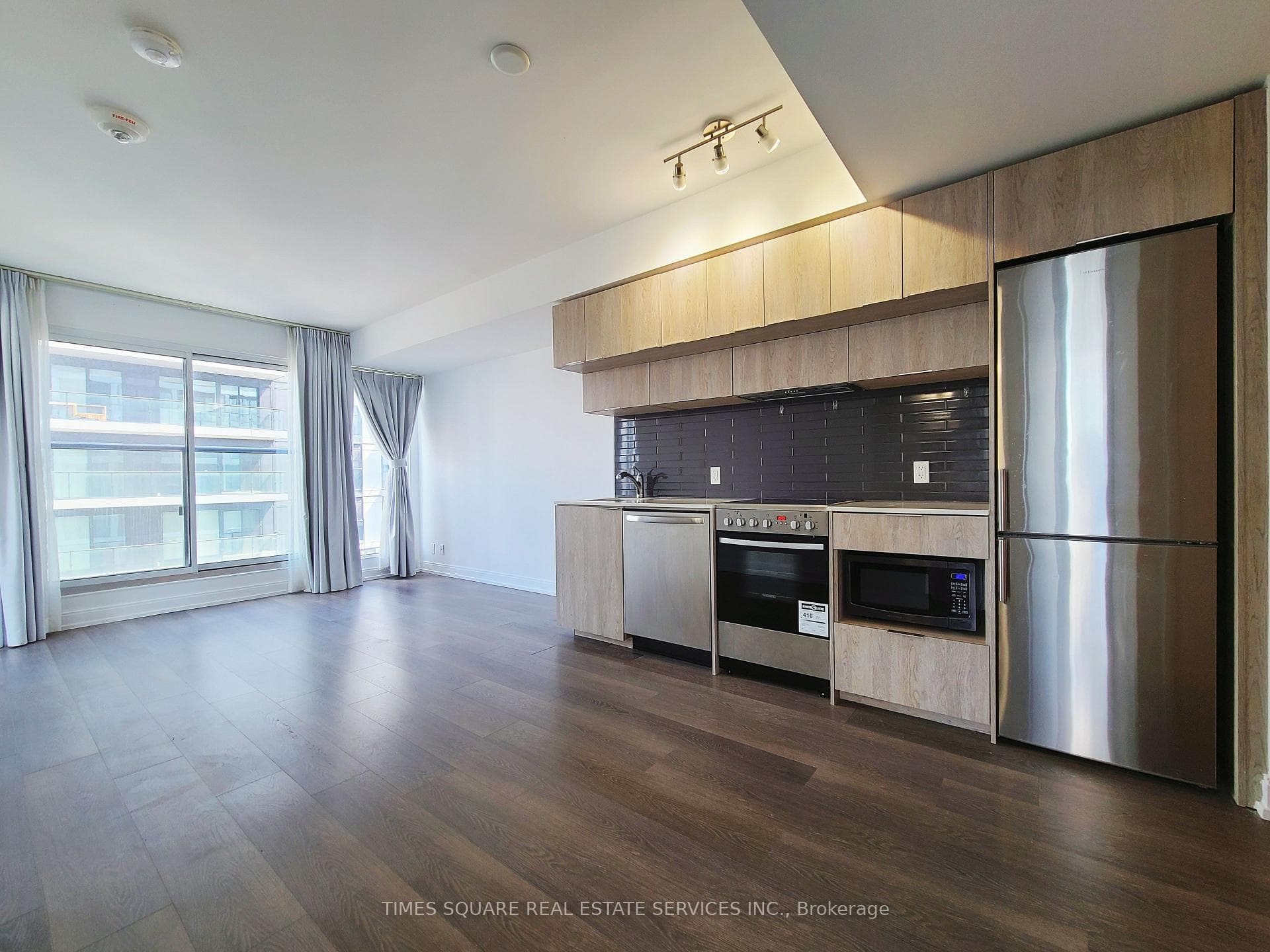 181 Dundas Street Unit 5111 photo 11
