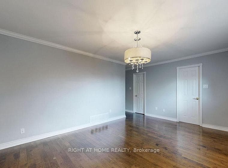1 Belvedere Crescent Unit (Upper) photo 20