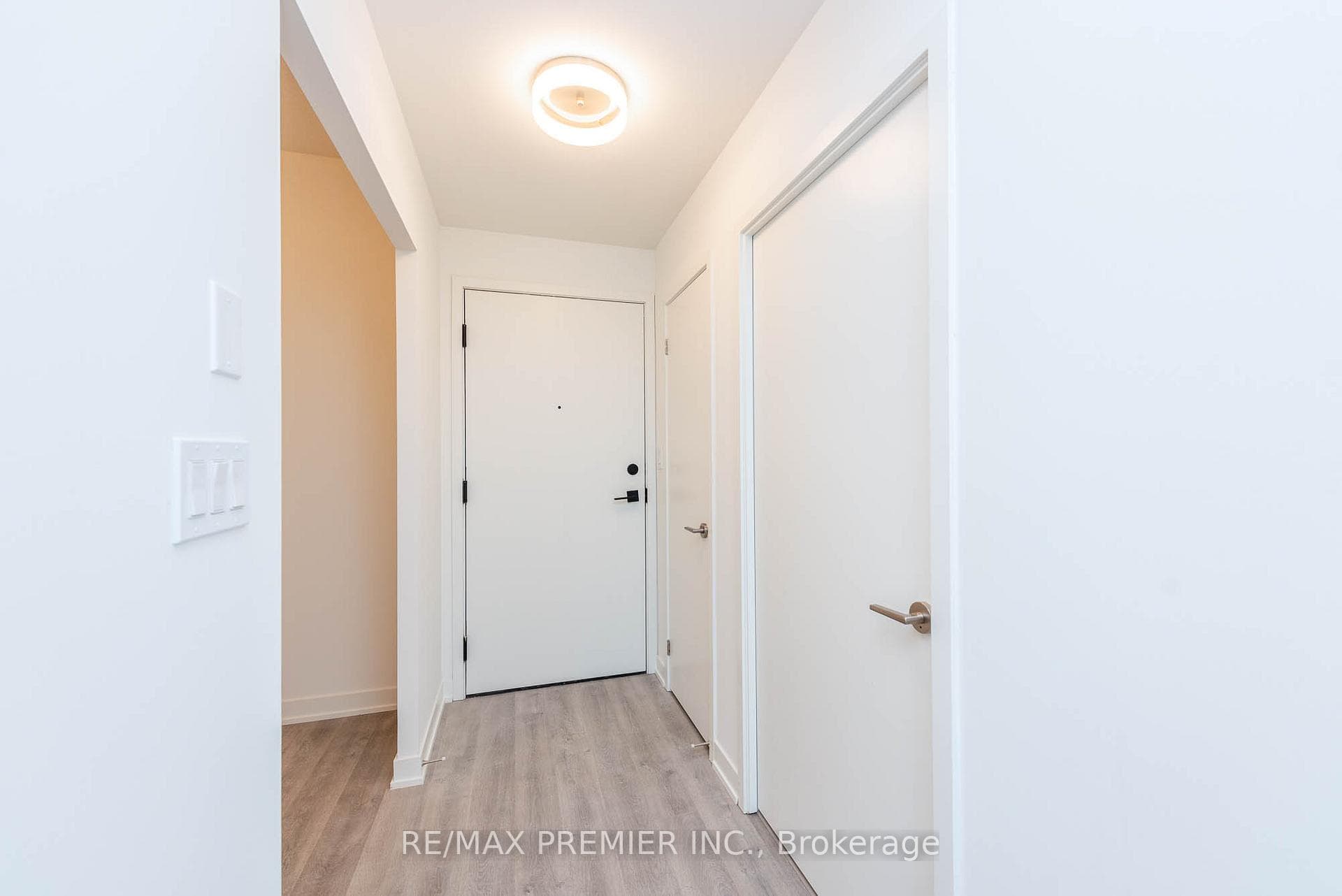 8119 Birchmount Road Unit 1116A photo 4