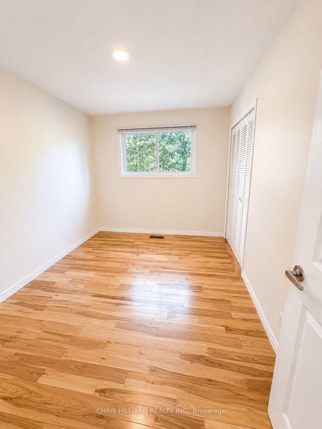 1668 River Road photo 9