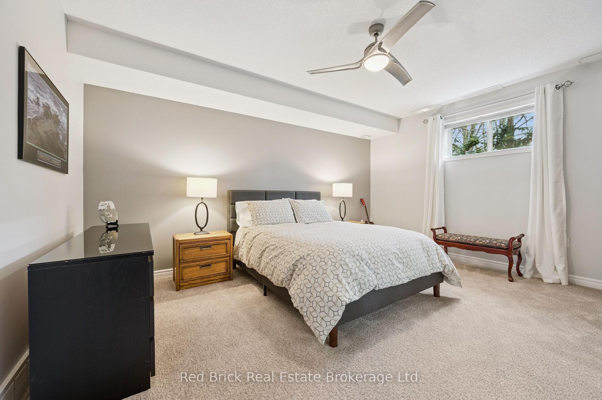 326 Erb Street photo 23