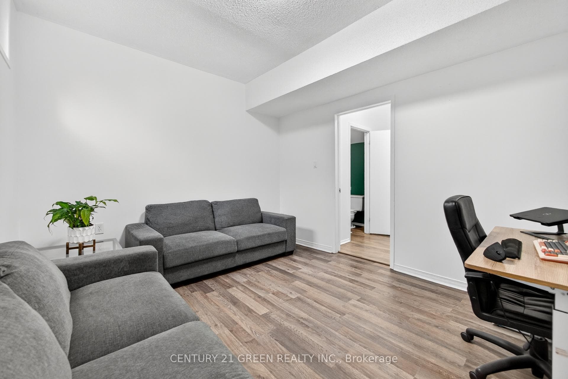 650 CHILDS Drive Unit 9 photo 12