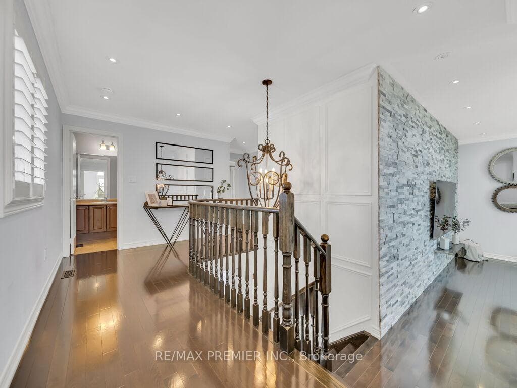 317 RICHARD UNDERHILL Avenue photo 22