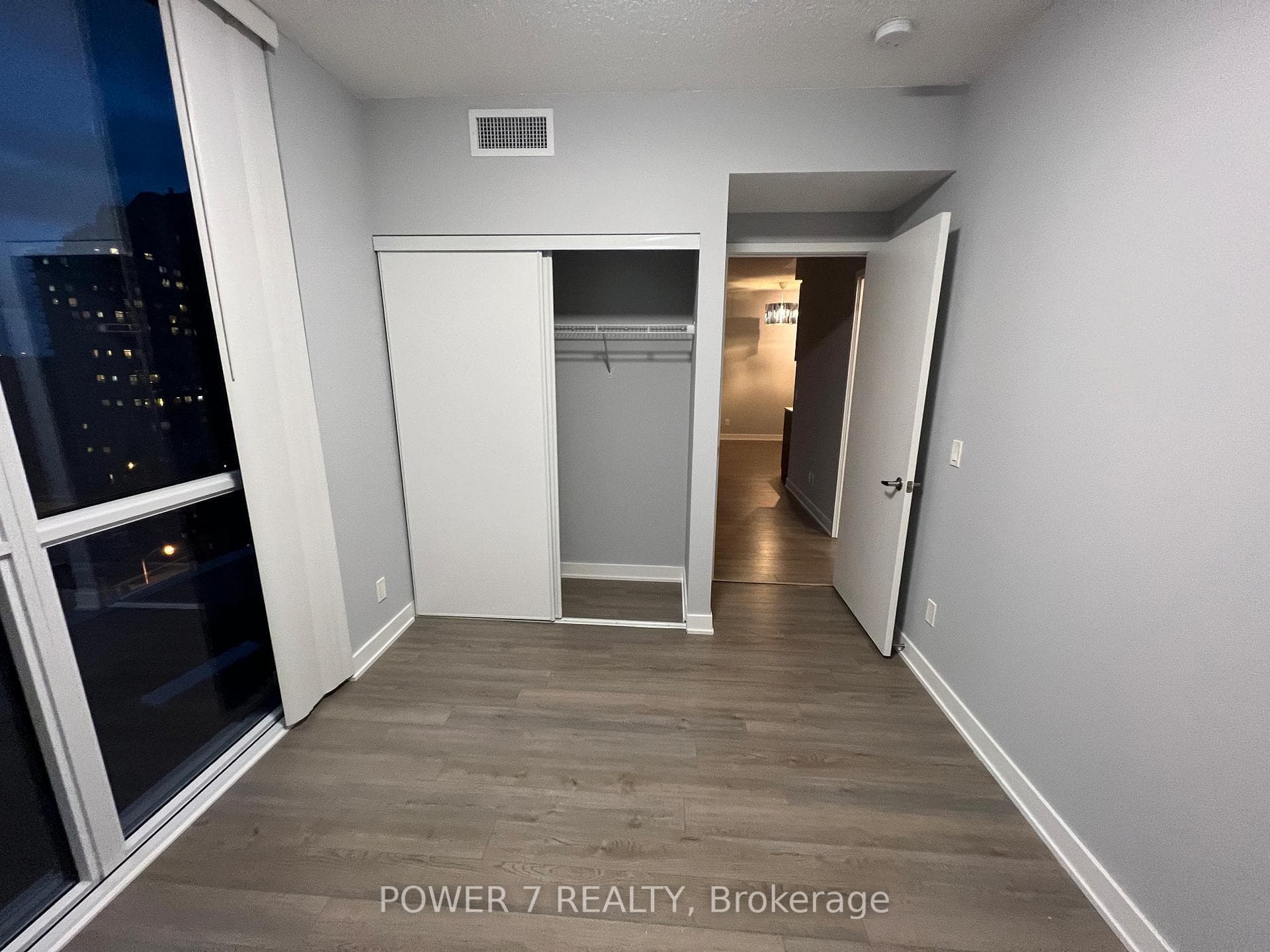 5180 Yonge Street Unit 605 photo 19