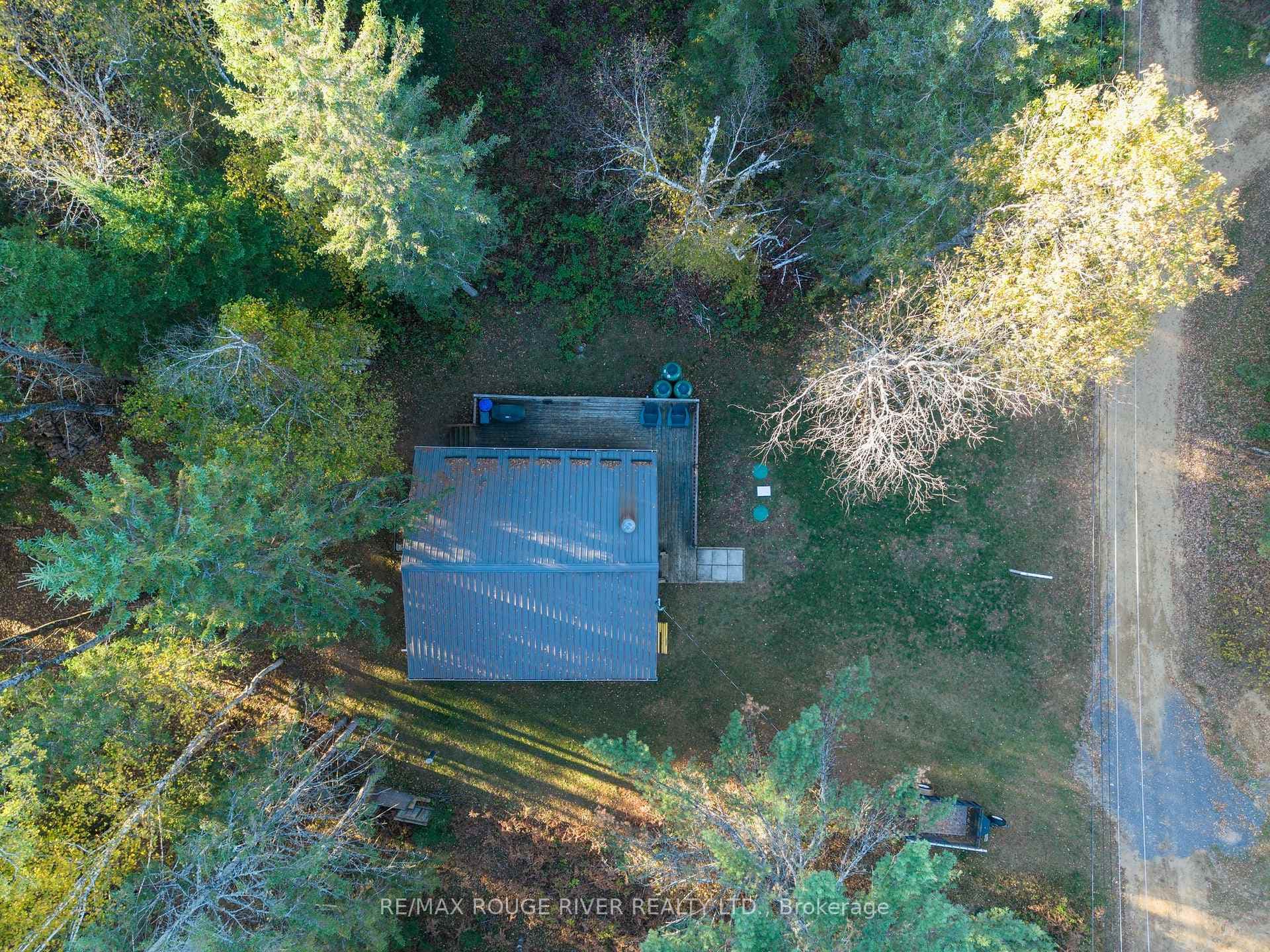 23 Egan Lane photo 7