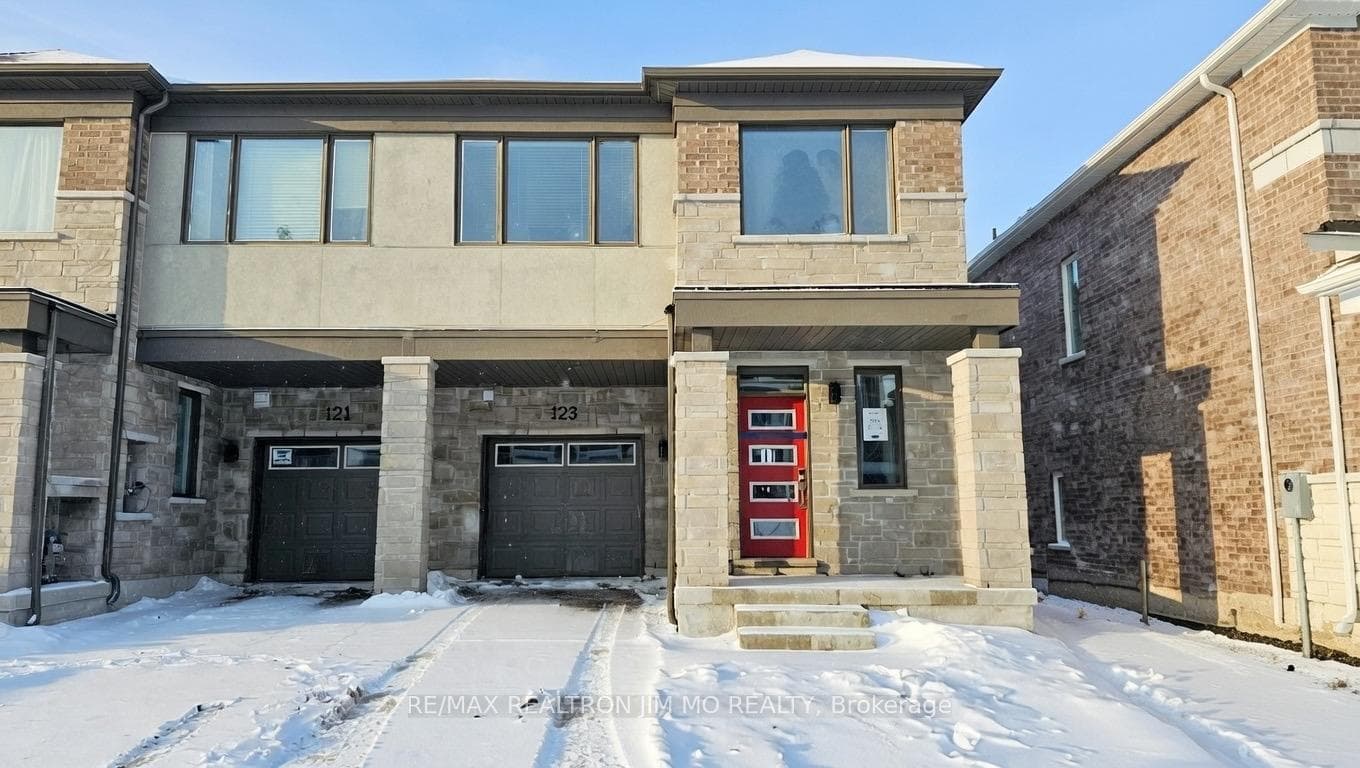 123 Leslie Richards Street photo 1