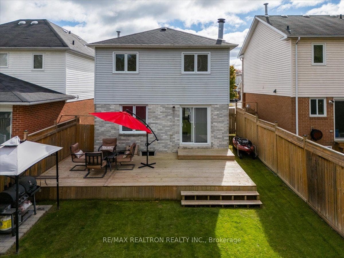 1202 Benson Street photo 29