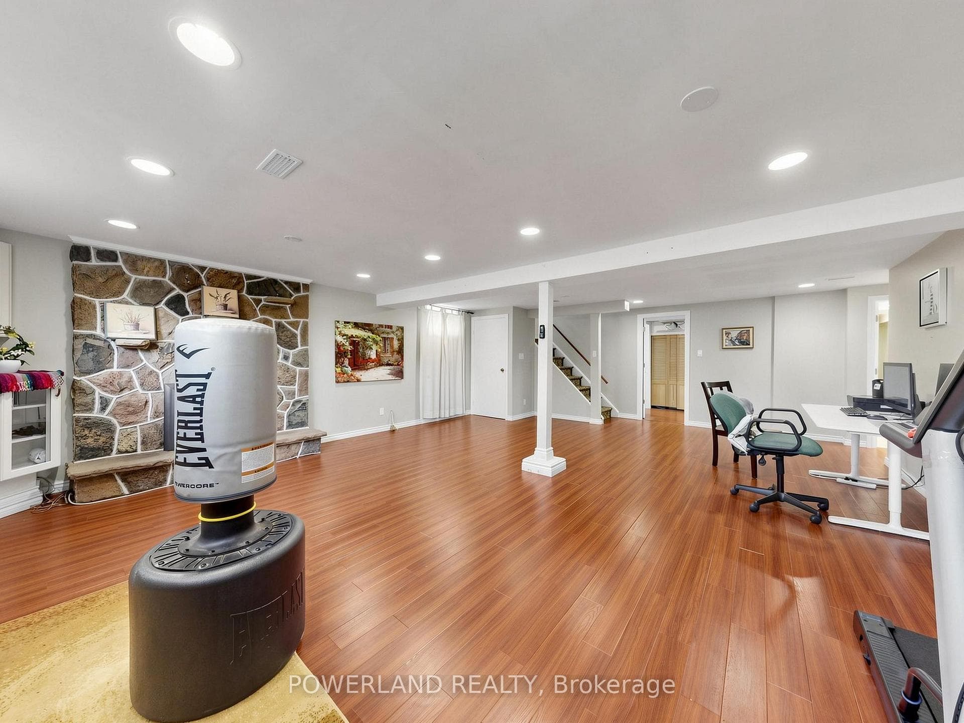 7 Laurentide Avenue photo 34