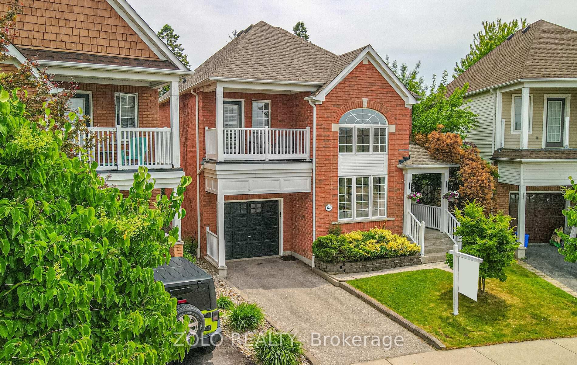 64 Handley Crescent photo 34