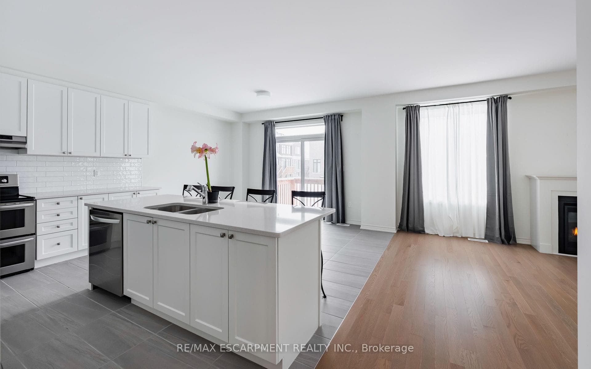48 Sparrow Way photo 12