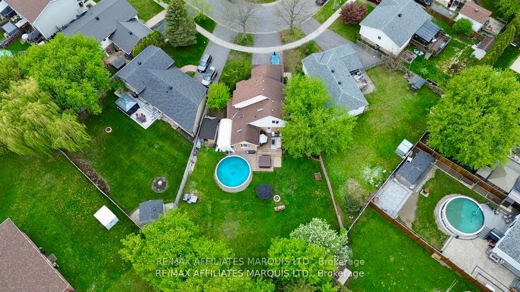 20 Forestdale Crescent photo 41