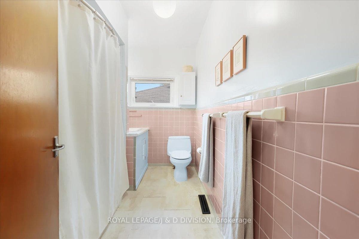 8 Gaiety Drive photo 19