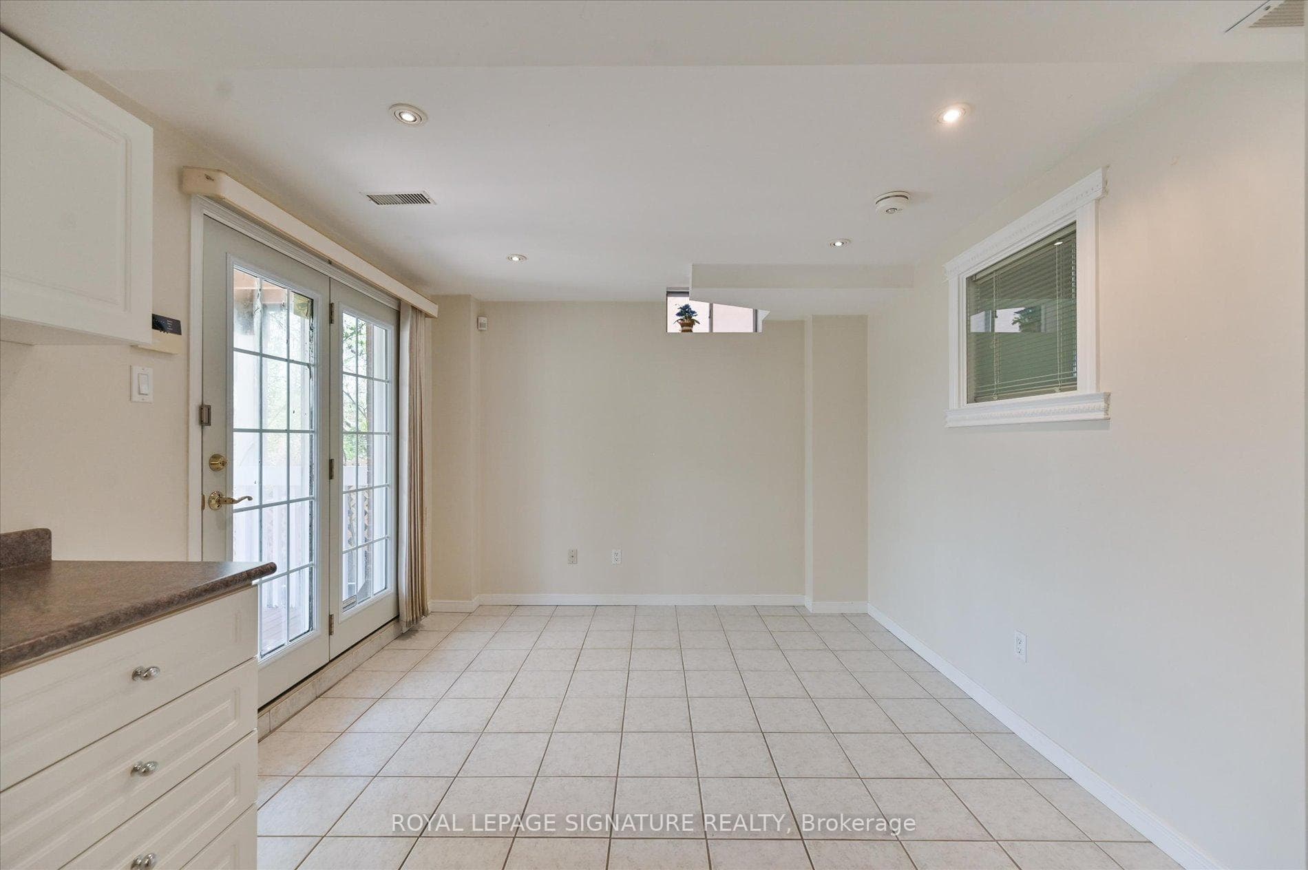 Great Room W/O To Sundeck