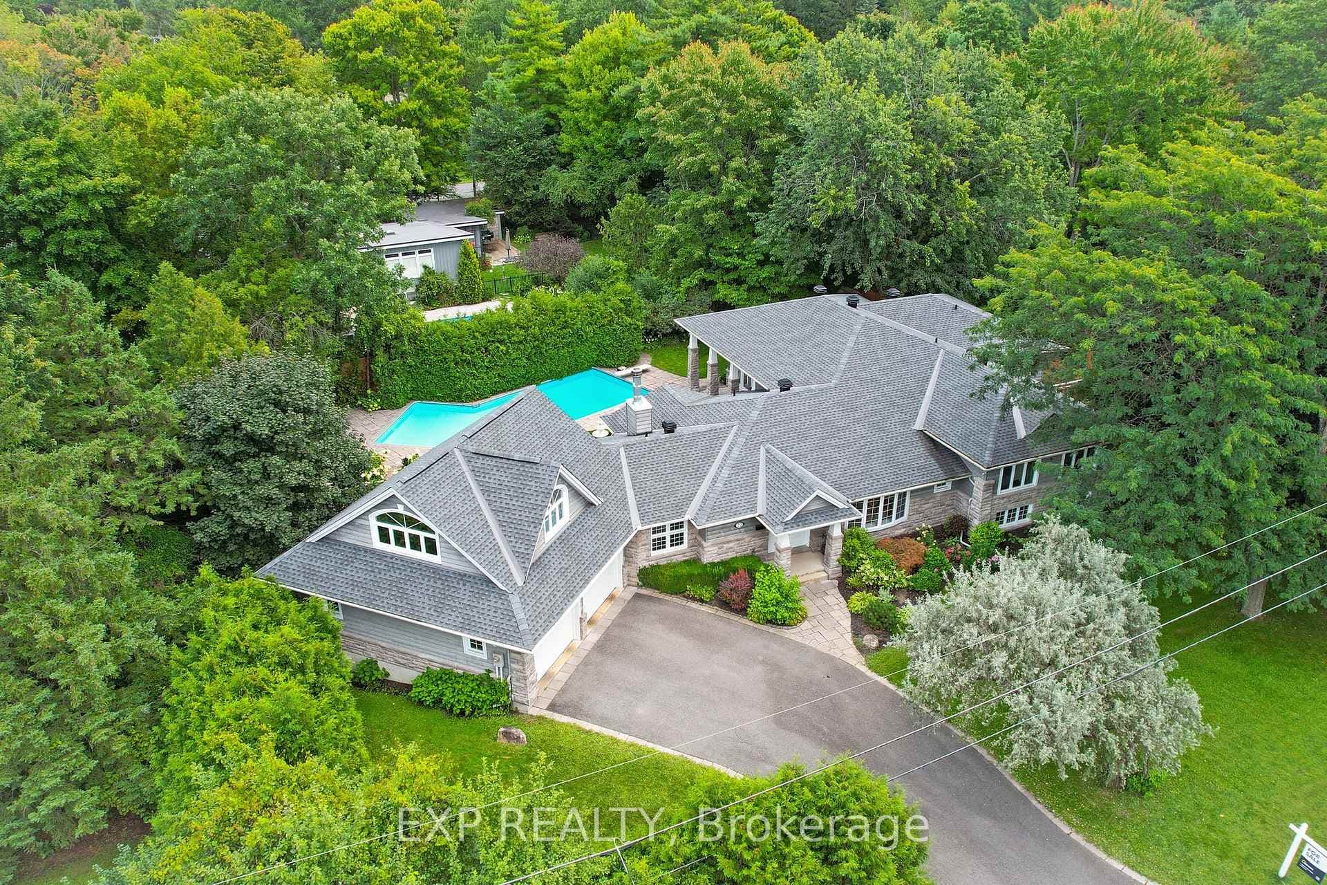 72 DELONG Drive photo 1