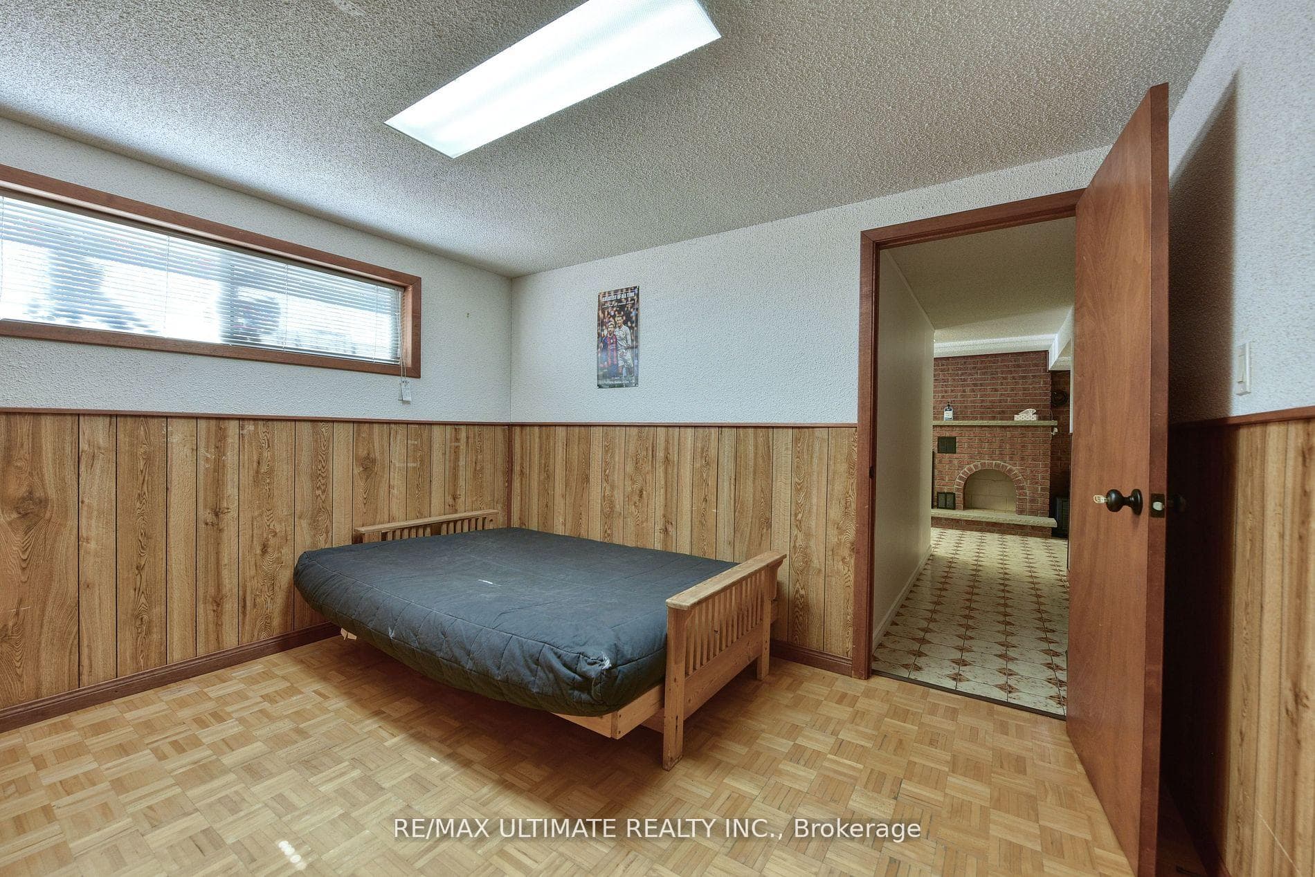 31 Whitburn Crescent Unit Bsmt photo 14