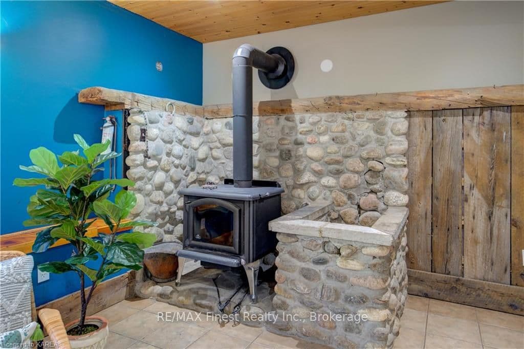6596 CRAIG Road photo 31