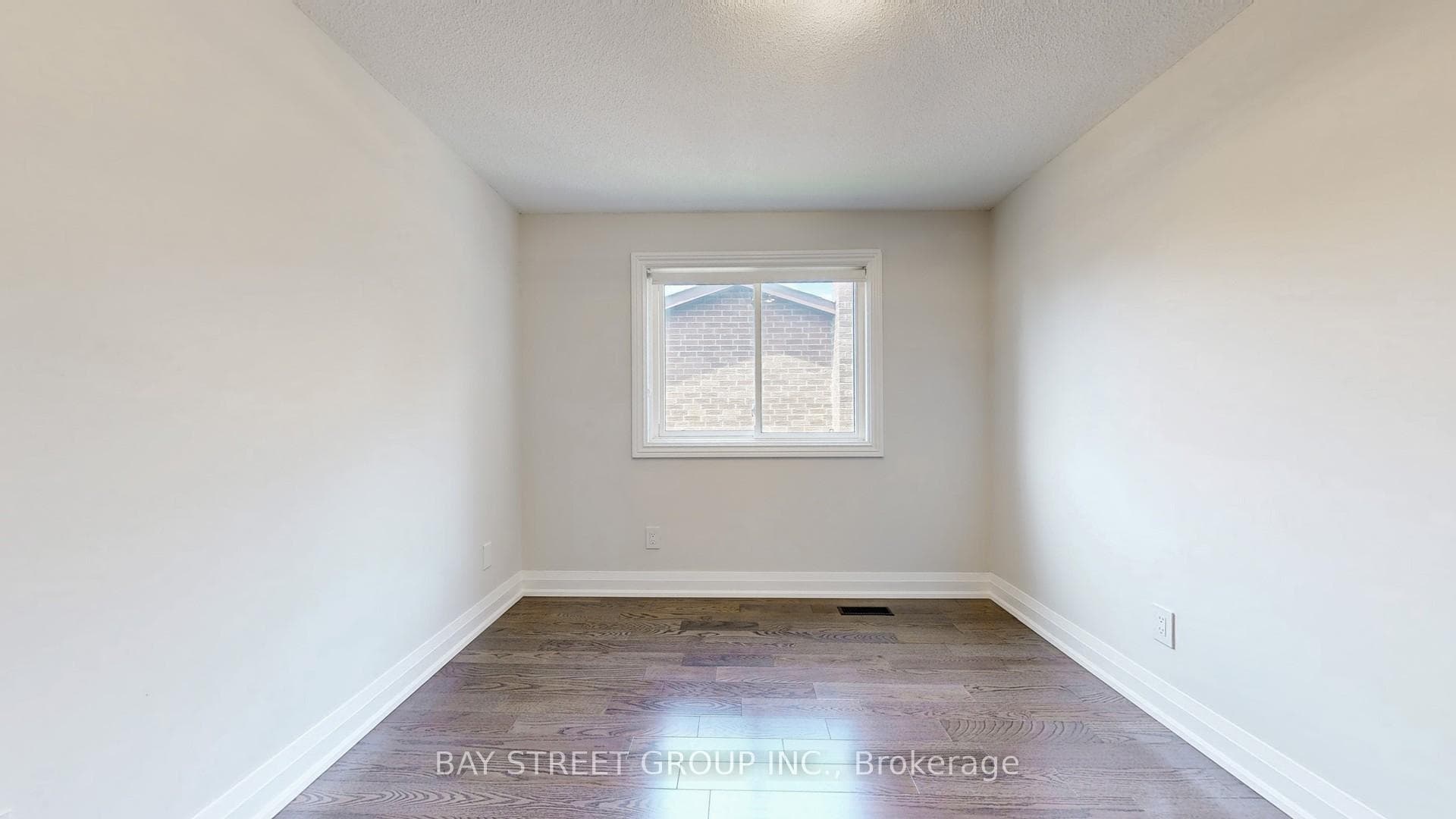 189 harrison Drive photo 25