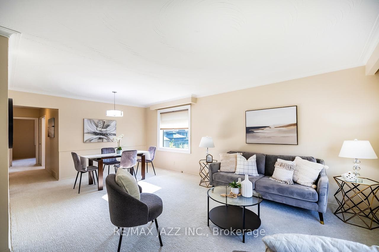 64 Bailey Crescent photo 7