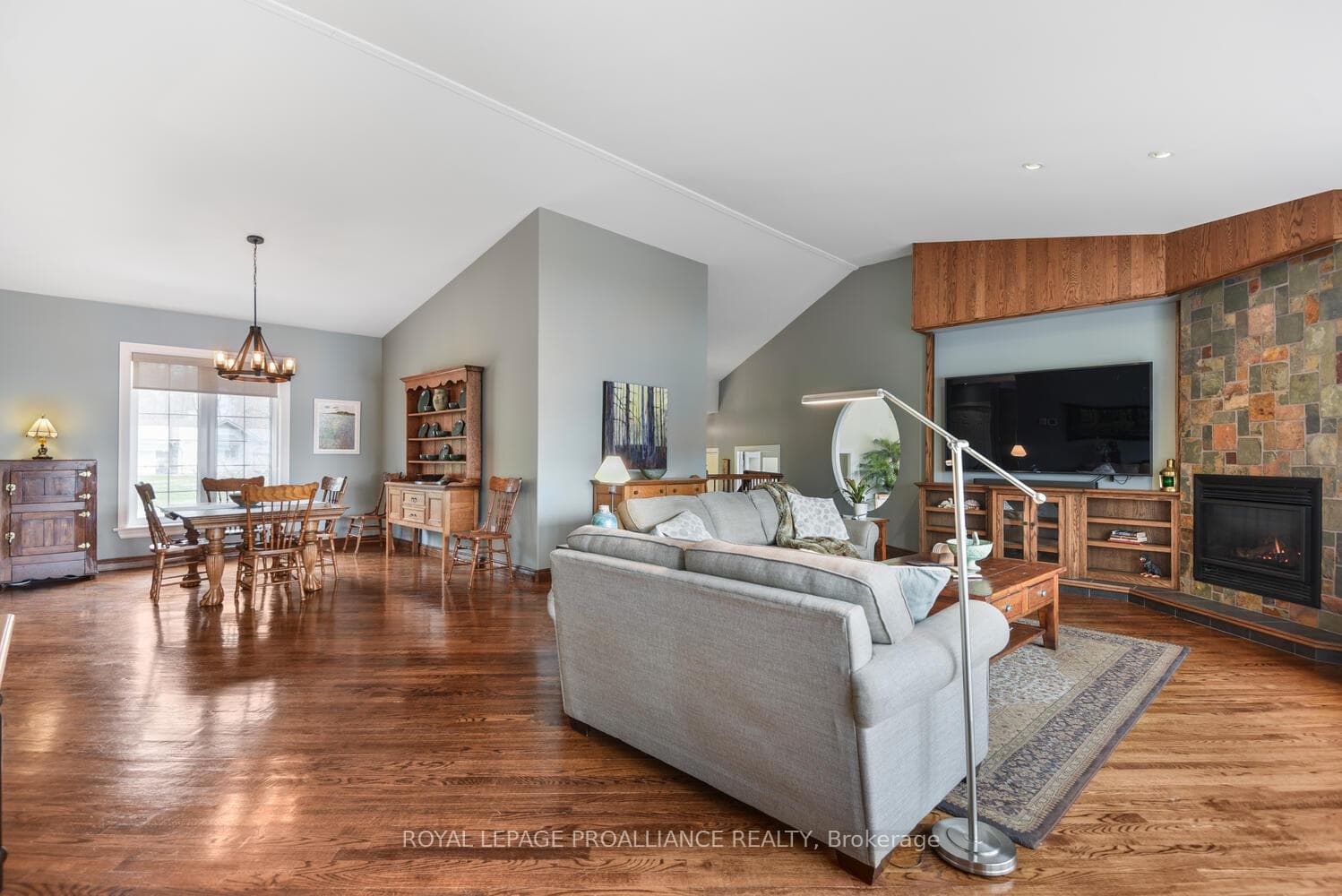 Living/Dining rooms