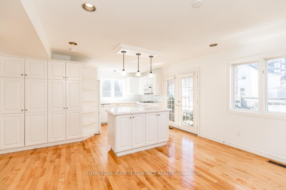 Kitchen with Island