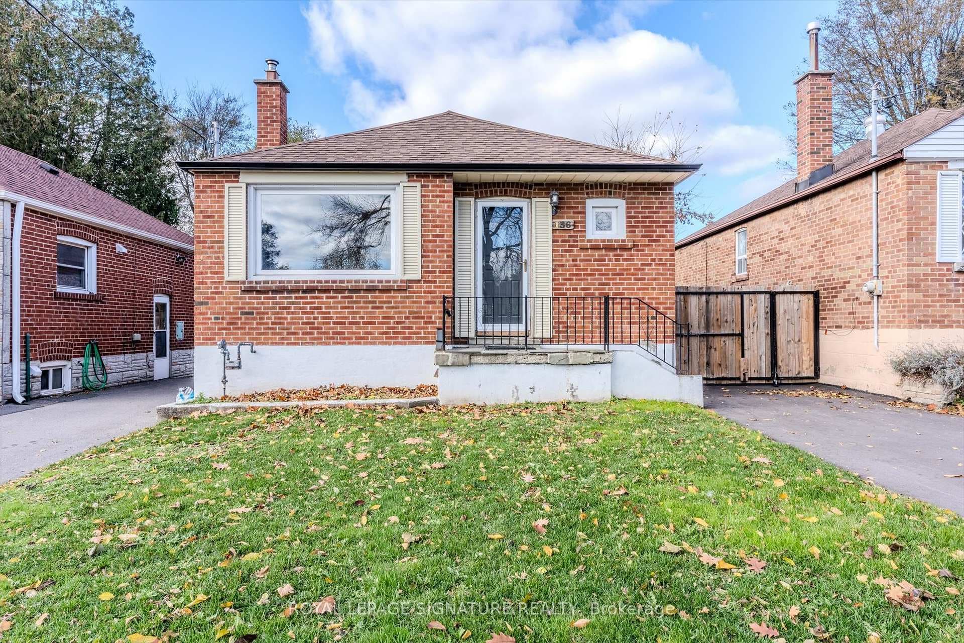 136 Meighen Avenue photo 1