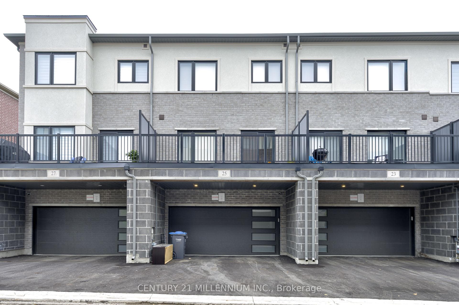 25 Lambert Lane photo 32