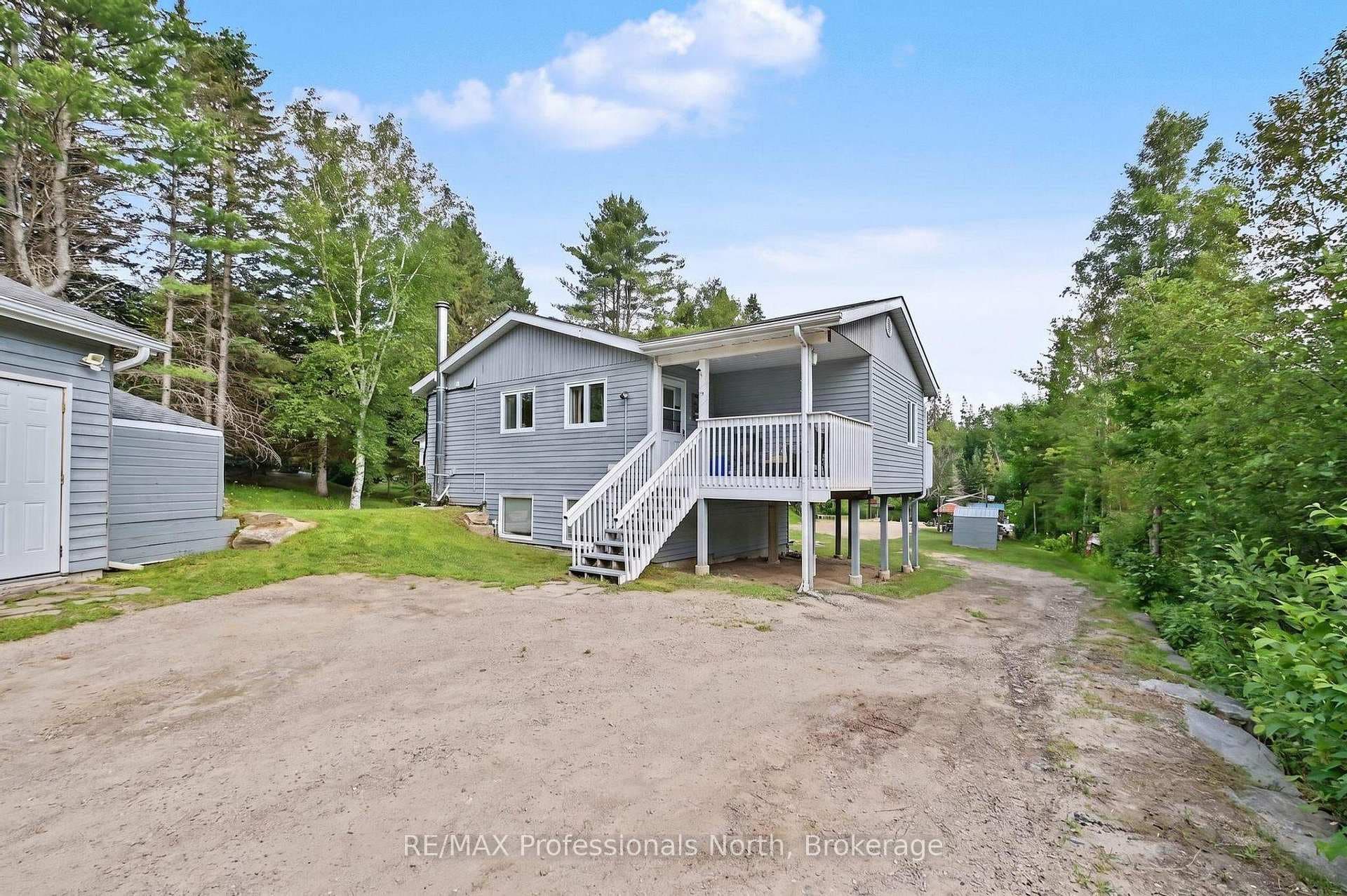 1034 Ablett Court photo 30