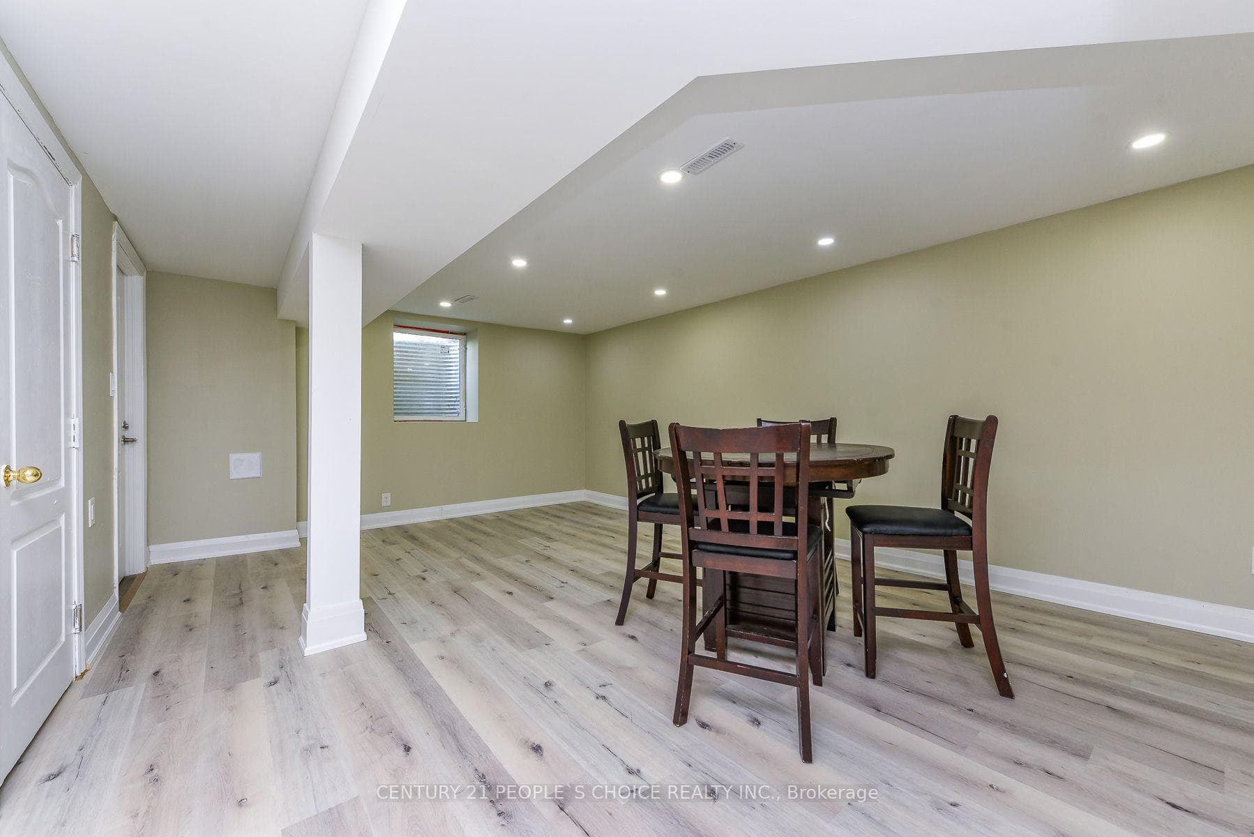 8 Fidelia Crescent photo 32