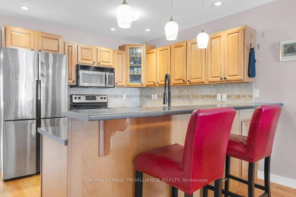 18 Sarah Court photo 12