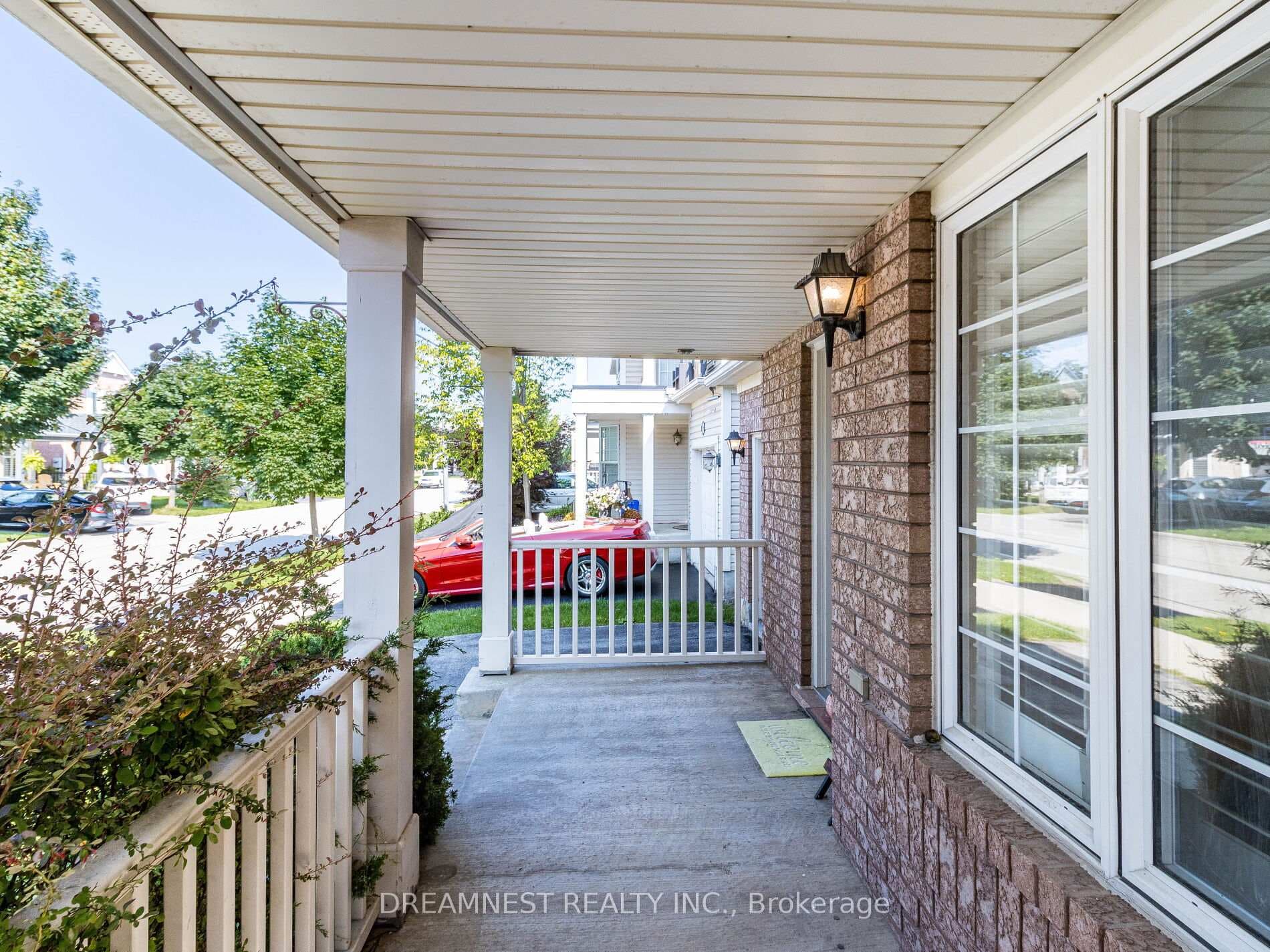 1097 Bowring Crescent photo 4