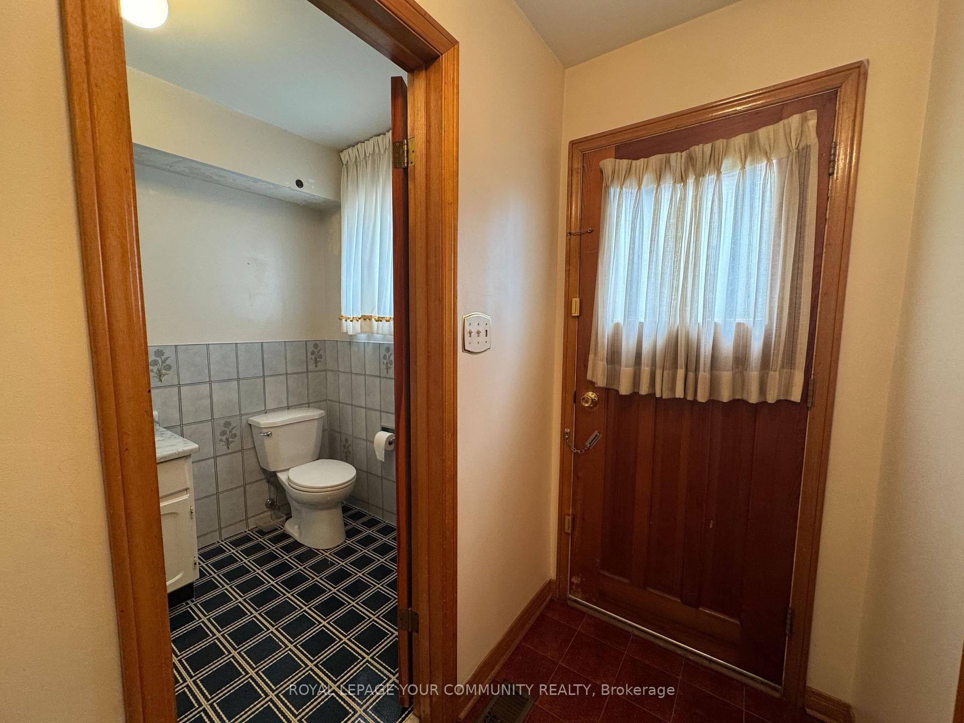 160 Jules Avenue photo 24