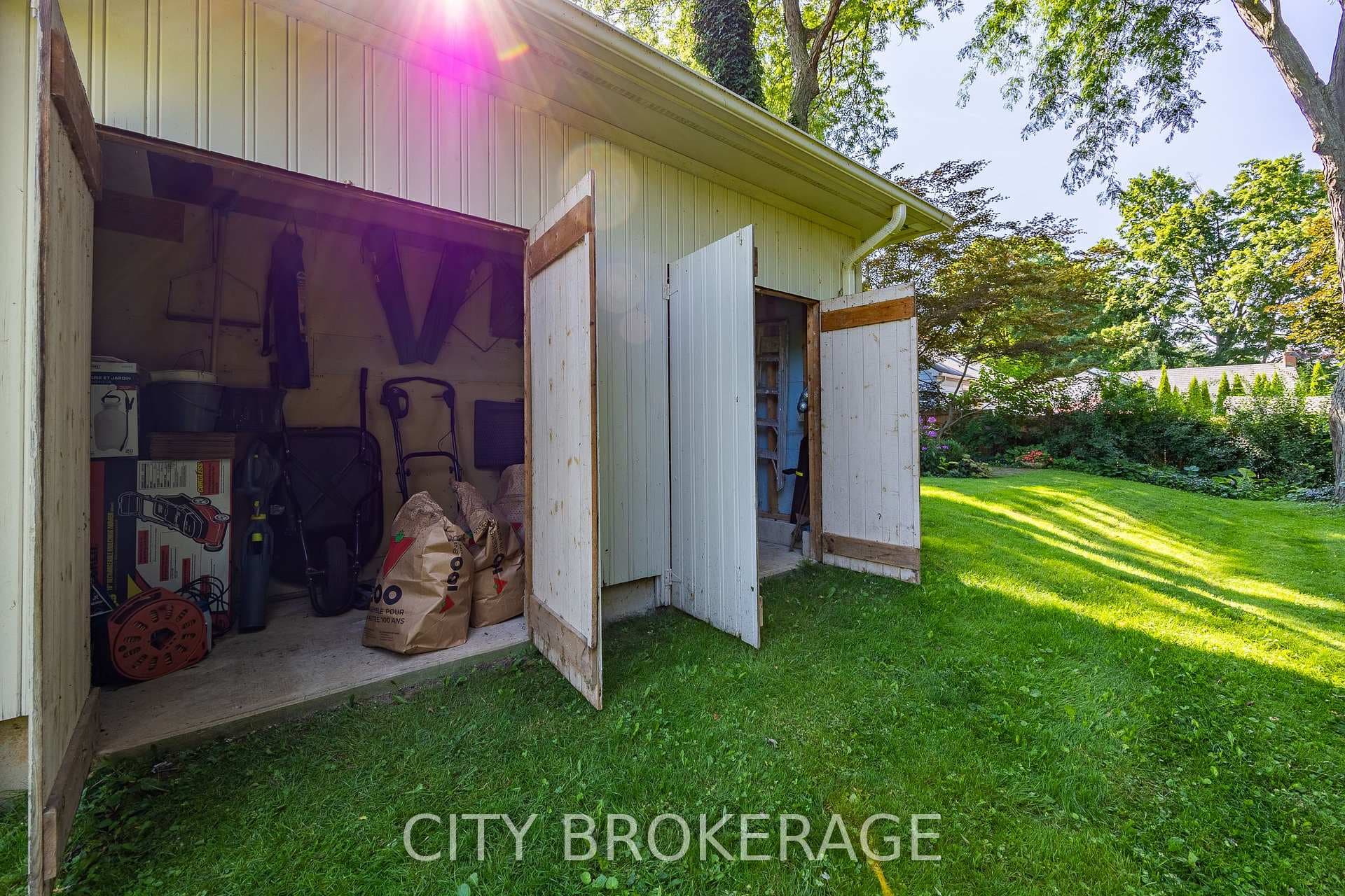 32 Gibson Drive photo 35