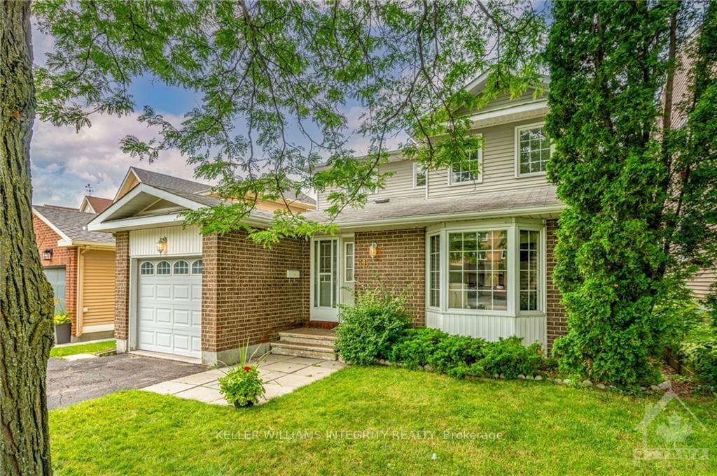 16 WEYBRIDGE Drive photo 2