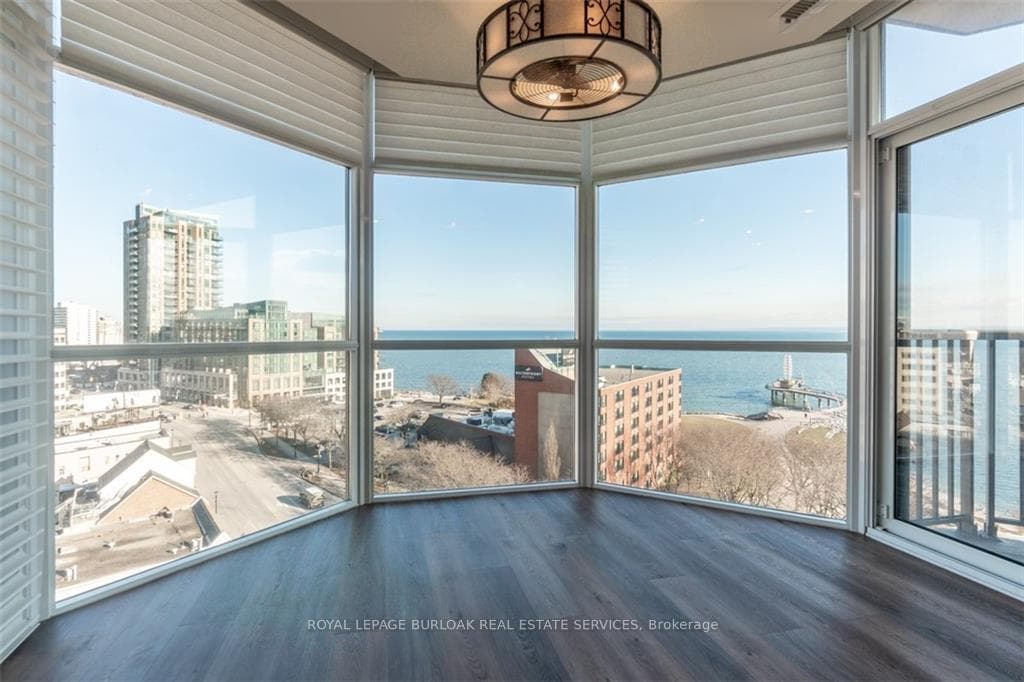 1477 Lakeshore Road Unit 903 photo 8