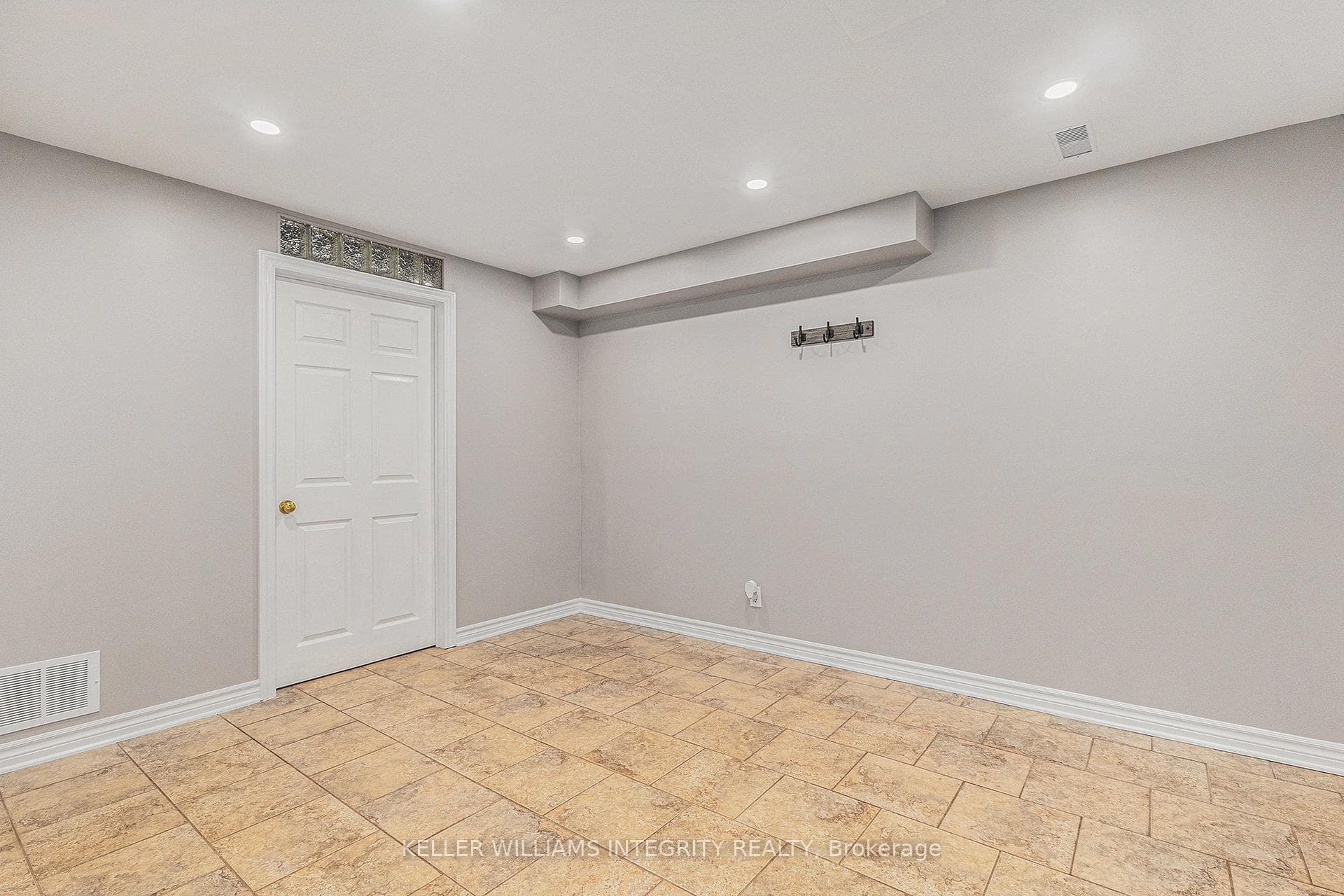 6980 Viola Street photo 24