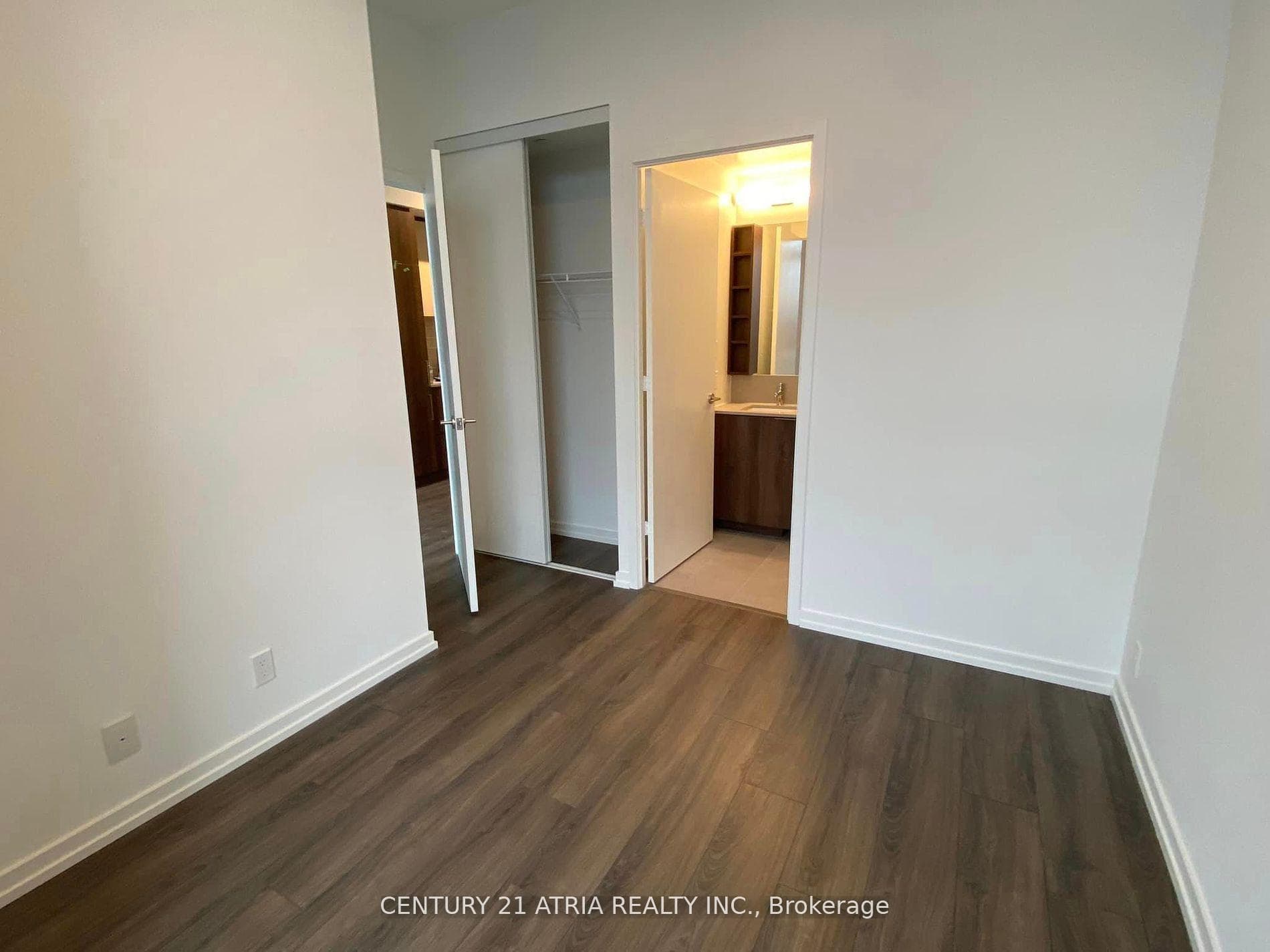 7890 Jane Street Unit 803 photo 5