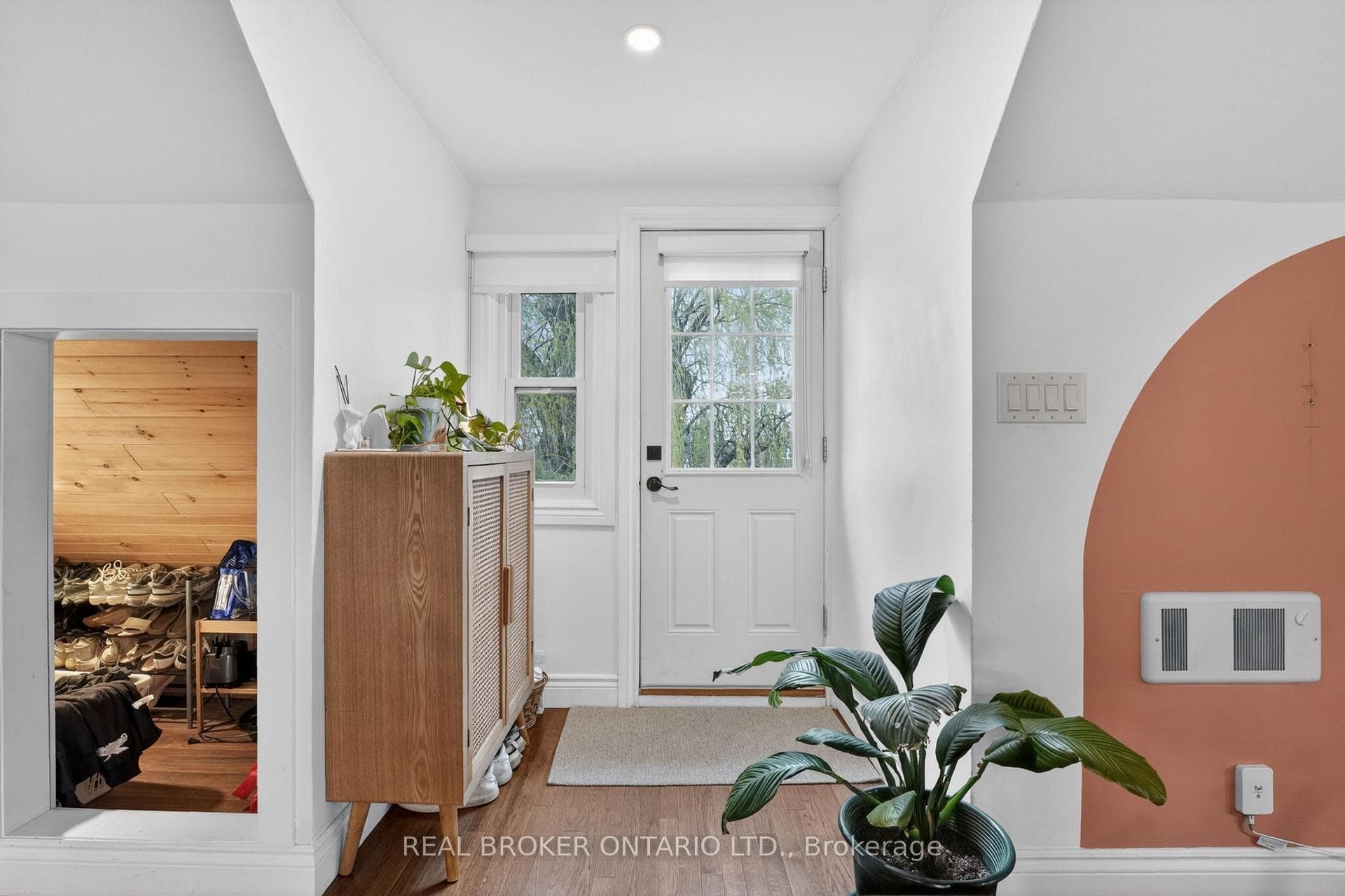 137 Sherman Avenue photo 22