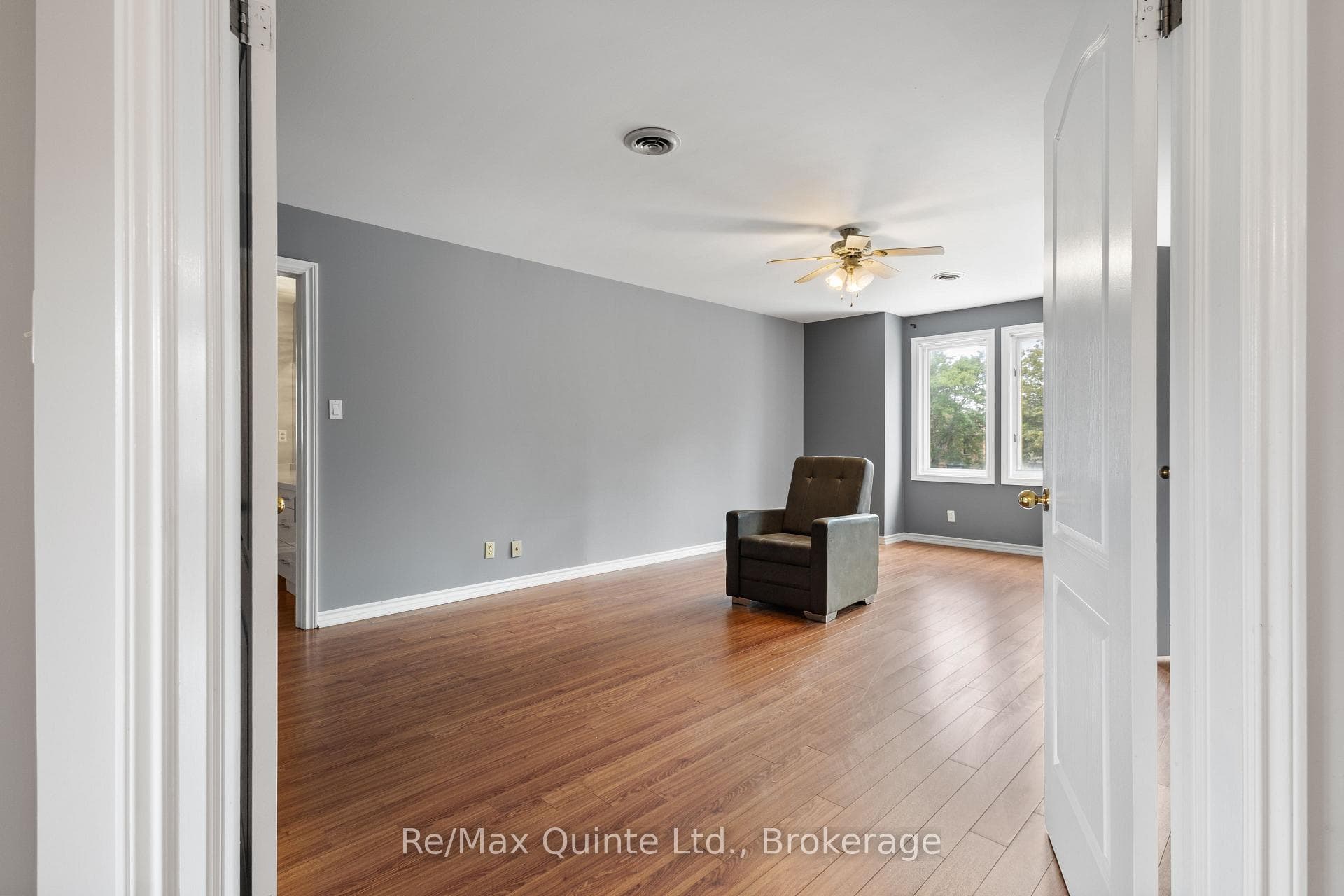 17 Applewood Court photo 26