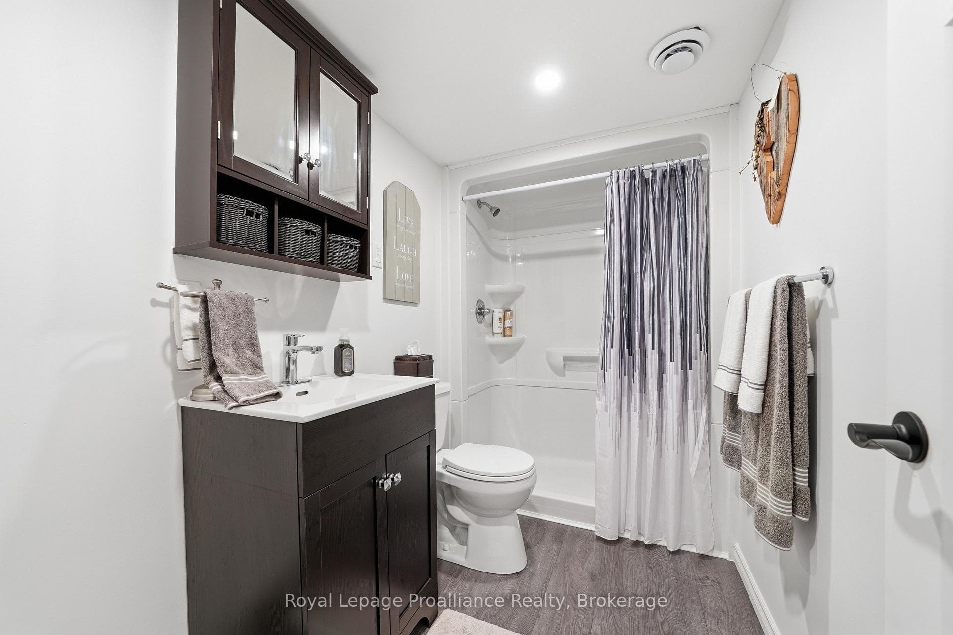 38 Redwood Drive photo 36